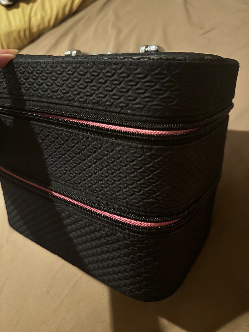 Multi-Layered Cushion Makeup Storage Bag (Category: Makeup) located in Cainta. Submitted by chic__cat__closet (Listing ID 1416774149, Image 1). Description: ❕Most items are half priced and new otherwise stated ❕Open for offers ❕If you have photo/video requests etc., just ask. Will try to respond within the day if not immediately..