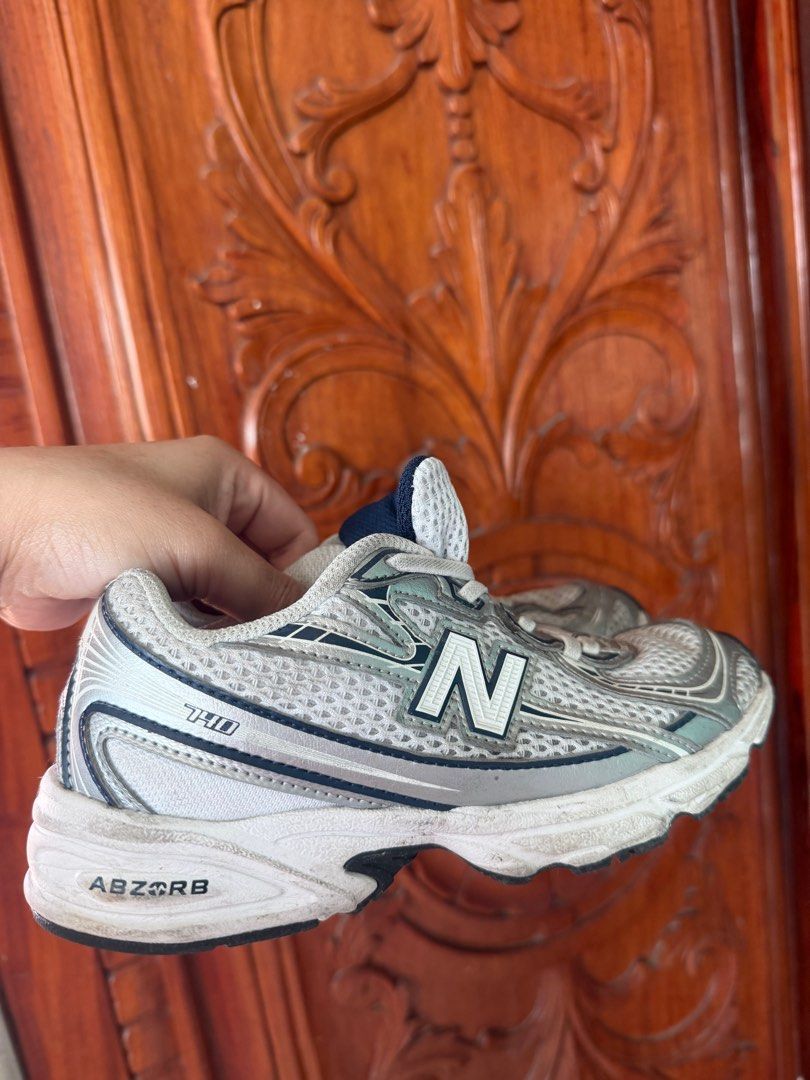 New Balance 1.5y /19.5cm (Category: Babies & Kids Fashion) located in Muntinlupa City. Submitted by mrva.88 (Listing ID 1416650664, Image 1). Description: original from NB footlocker.