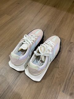 (Category: ) located in . Submitted by dnqmthriftstore (Listing ID 1416794028, Image 1). Description: .