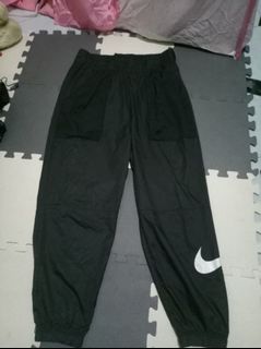 (Category: ) located in . Submitted by champsthrift (Listing ID 1416801779, Image 1). Description: .