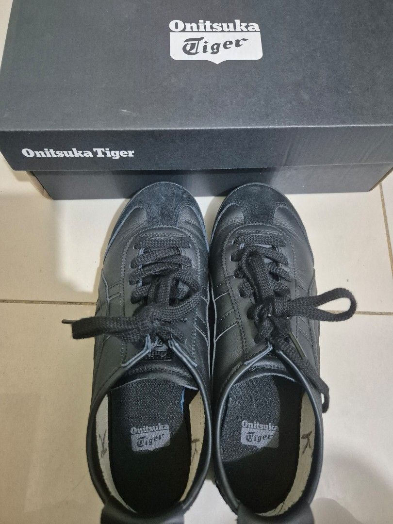 Onitsuka Tiger Mexico 66 Black (Category: Sneakers) located in Manila. Submitted by PIT2007 (Listing ID 1416798501, Image 1). Description: size: 24 Cm 38 Eur 5 1/2 US 4 1/2U K .