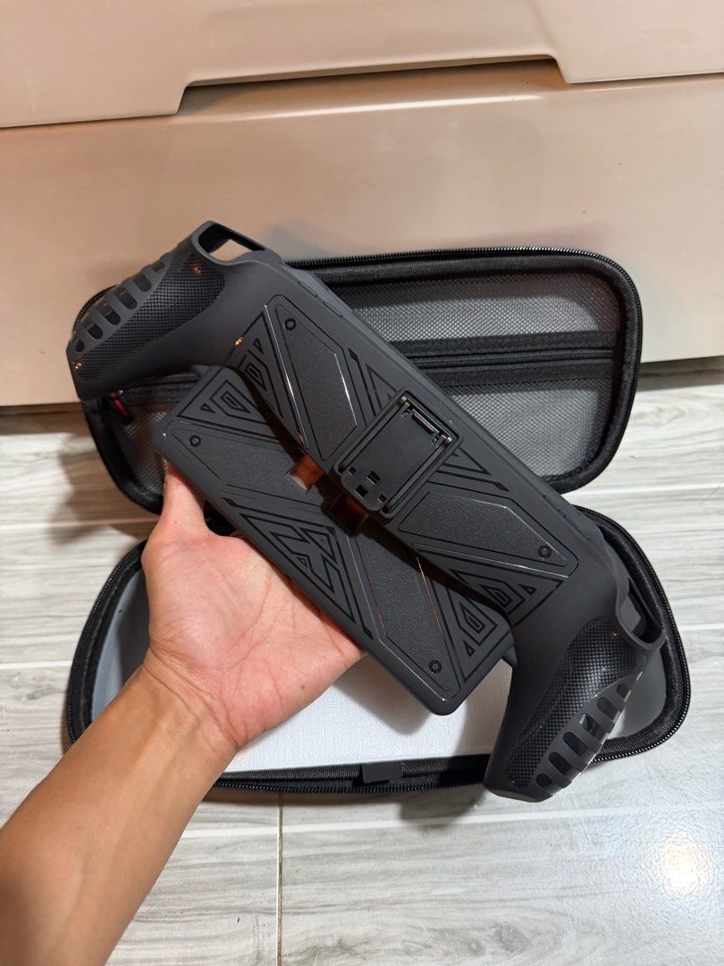 PSPORTAL Case with Accessories (Category: Cases & Covers) located in Makati City. Submitted by japankycollection (Listing ID 1416652146, Image 2). Description: FOR SALE BRAND NEW PS PORTAL CARRYING BAG RUBBER CASE TEMPERED GLASS ANALOG EXTENDER ‼️PSPORTAL UNIT NOT INCLUDED ‼️ PRICE: 800 SET LOCATION : 4055 kalayaan ave makati LALAMOVE / STORE PICK UP / J&T GCASH PAYMENT.