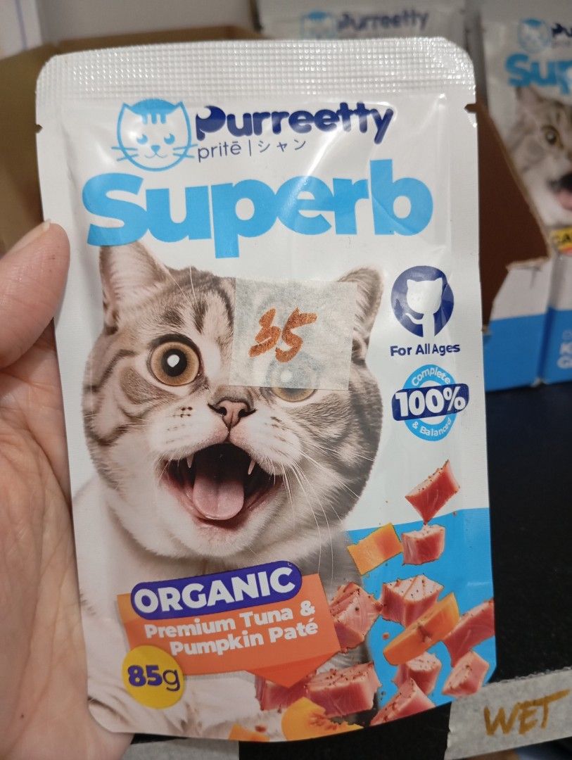 Purreetty Superb Wet Cat Food (Category: Pet Food) located in Tanay. Submitted by annecrvycollection (Listing ID 1416761923, Image 1). Description: Purreetty Superb Cat Wet Food 35/pouch Flavors : Tuna & Pumpkin, Chicken & Pumpkin Good for all ages 💜 Free shipping Free same day delivery PM for inquiries 💜.