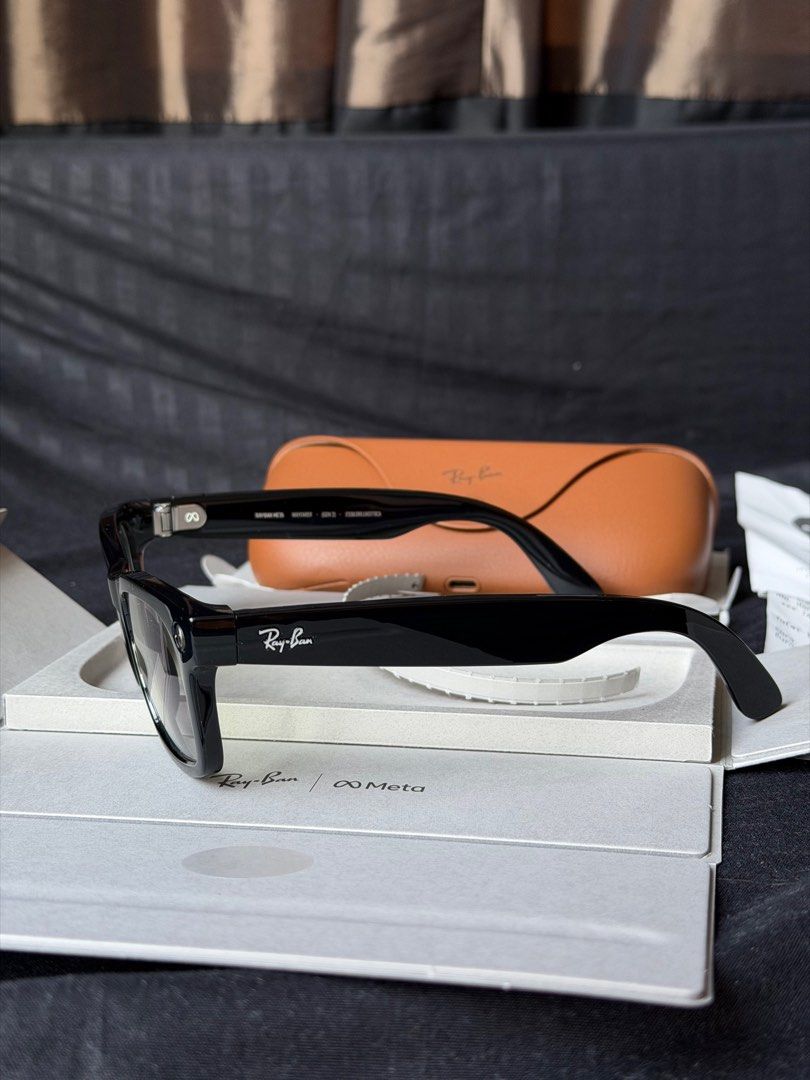 RAY-BAN | META WAYFARER - GEN 2 (Category: Sunglasses & Eyewear) located in Pasig City. Submitted by jvsobre (Listing ID 1416709741, Image 3). Description: - Ray-Ban Meta Gen 2 smart glasses -FRAME: Shiny Black -LENSES: Clear/Graphite Green Transitions® - Includes original case, box, and receipt Only had it since January 5, 2026 and barely got to use it.