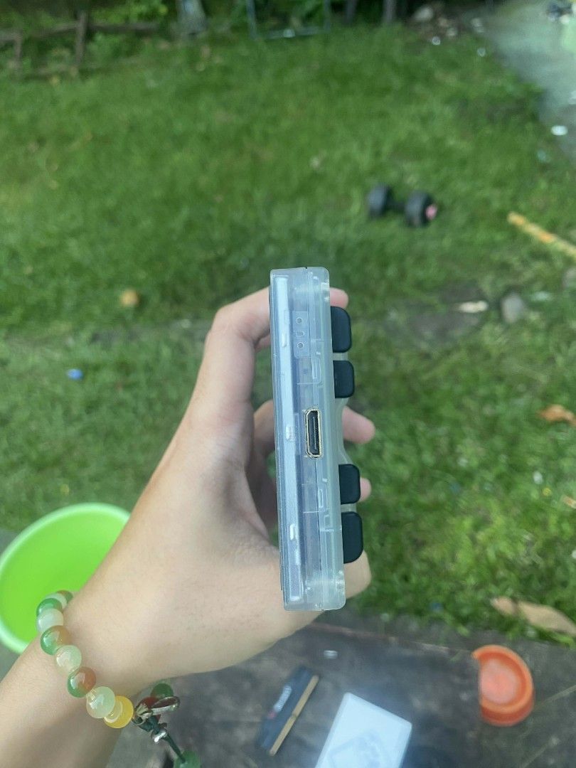 RG35xx handheld console (Category: Others) located in Sorsogon. Submitted by tomandrei6 (Listing ID 1416748706, Image 3). Description: Rg35xx garlic os freeshipped na sa 1200 kung dagdag kayo shipping bigay ko 1000.