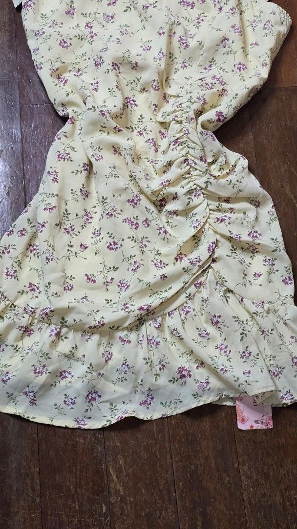 SHEIN MOD Floral Dress (Category: Blouses) located in Angeles City. Submitted by tan.sofiaa (Listing ID 1416665675, Image 3). Description: - orinally bought for Php600.