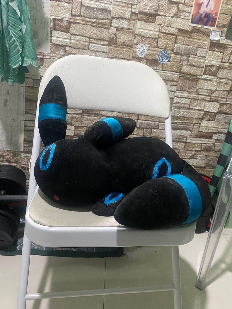 Sleeping shiny Umbreon Plush Toy (Category: Plushies & Soft Toys) located in Manila. Submitted by jongamba0773283 (Listing ID 1416798540, Image 3). Description: Original sleeping umbreon but customized into shiny variant. .