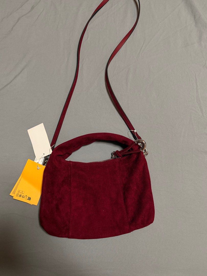Small red purse BNWT (Category: Shoulder Bags) located in Mandaluyong City. Submitted by _dbp27 (Listing ID 1416812515, Image 1). Description: Super cute velvet mini bag with detachable crossbody strap Original price: 1790.