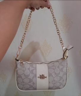 (Kategori: ) berada di . Dikirim oleh prelovedbysilz (ID iklan 1416655598, Gambar 1). Deskripsi: .