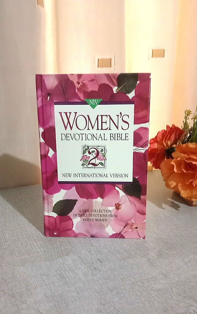 Women's Devotional Bible NIV (Category: Religion Books) located in Bulacan. Submitted by everythingunderthesun22 (Listing ID 1416700323, Image 1). Description: -Uses New International Version -Includes a year-long Bible reading plan -Features Daily Readings and Devotional -Feature beautiful floral design cover -Hard Bound -Published by Zondervan Publishing House Note: There's a highlights in some of the pages and ballpen written in two pages. (at