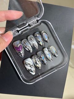 (Category: ) located in . Submitted by ownerofxenailssg (Listing ID 1416751485, Image 1). Description: .