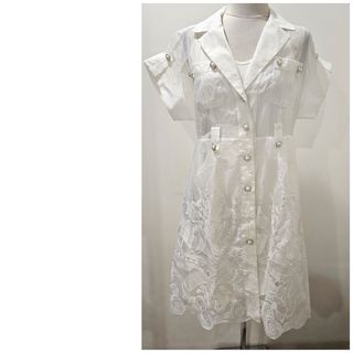 (Category: ) located in . Submitted by krista_closet (Listing ID 1416758631, Image 1). Description: .