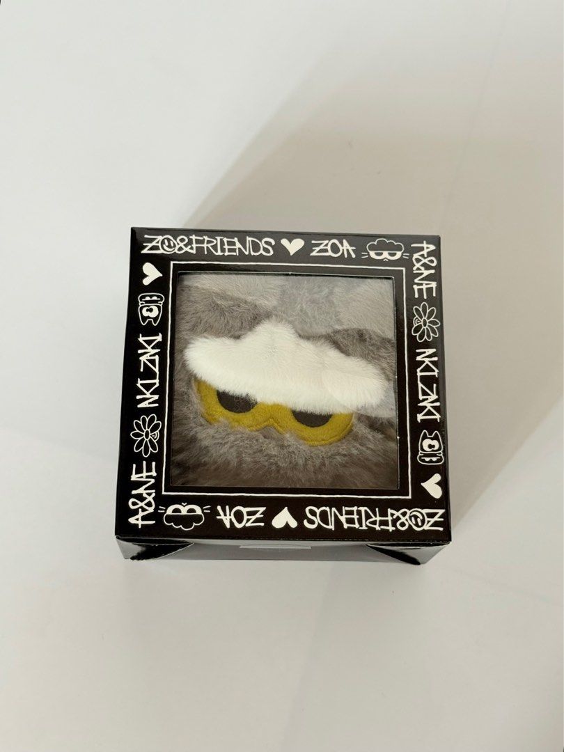 ZO&Friends Face Pouch Keyring [On hand] (Category: Purses & Pouches) located in Caloocan City. Submitted by matcha-cloud (Listing ID 1416808702, Image 2). Description: RFS: 1 extra Rate is Negotiable - ZOA & Friends Face Pouch Keyring - Small pouch size - Includes keyring attachment -GDragon’s cat merch.