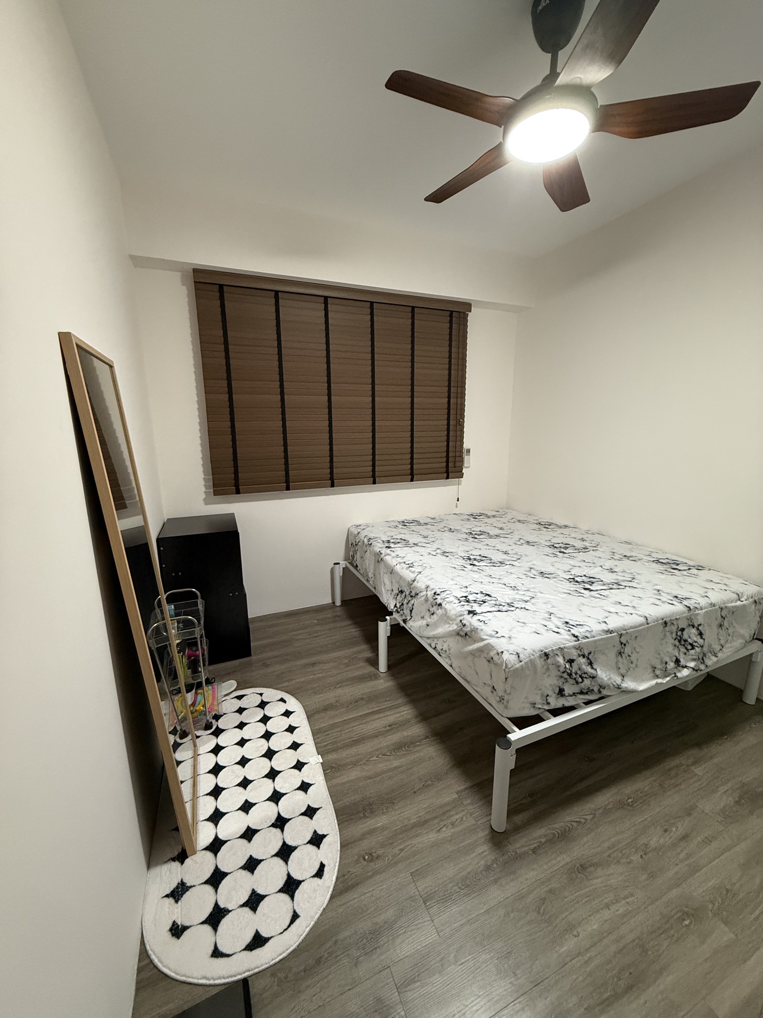 (Category: ) located in . Submitted by q.fbizz (Listing ID 1416987757, Image 1). Description: .