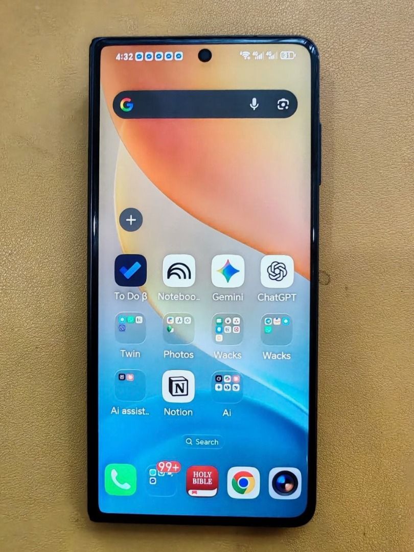 🔥 HONOR Magic V3 — ₱22,000 (Category: Android Others) located in Quezon City. Submitted by truevalueshop (Listing ID 1416962193, Image 3). Description: 🔥 HONOR Magic V3 — ₱22,000 Selling a HONOR Magic V3 (China ROM). Fully functional; stored well, not abused. Only issue: a small black spot on the screen, shown in photos. That’s why the price is low. Everything else works. ⸻ Why this is a strong buy even with the spot • Slim and light for a fold