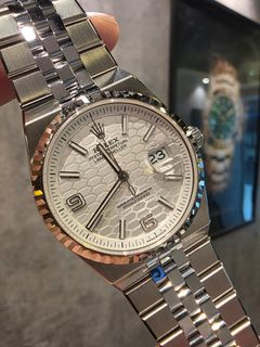 （分類：）位於 。 由 gmtglobalwatch 提交（商品編號 1416996974，圖片 1）。簡介： 。