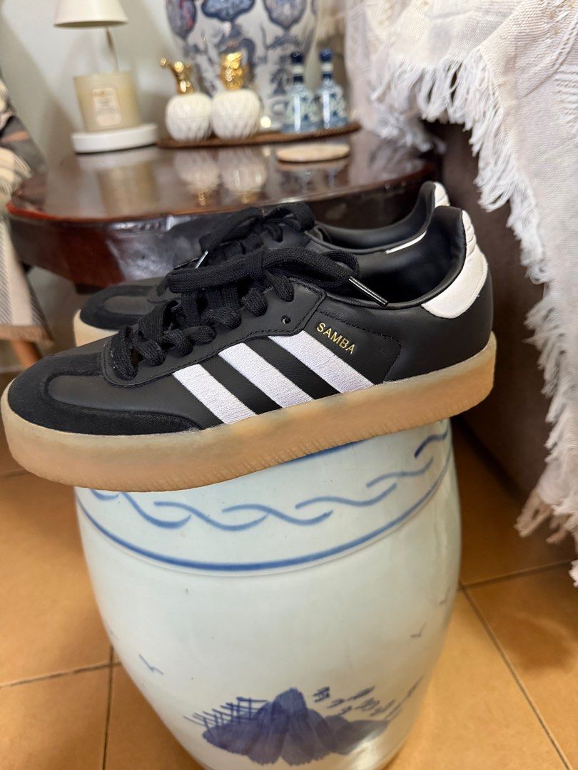 Adidas Samba Black Sneakers (Category: Sneakers) located in San Juan City. Submitted by vmdln (Listing ID 1416907902, Image 1). Description: .