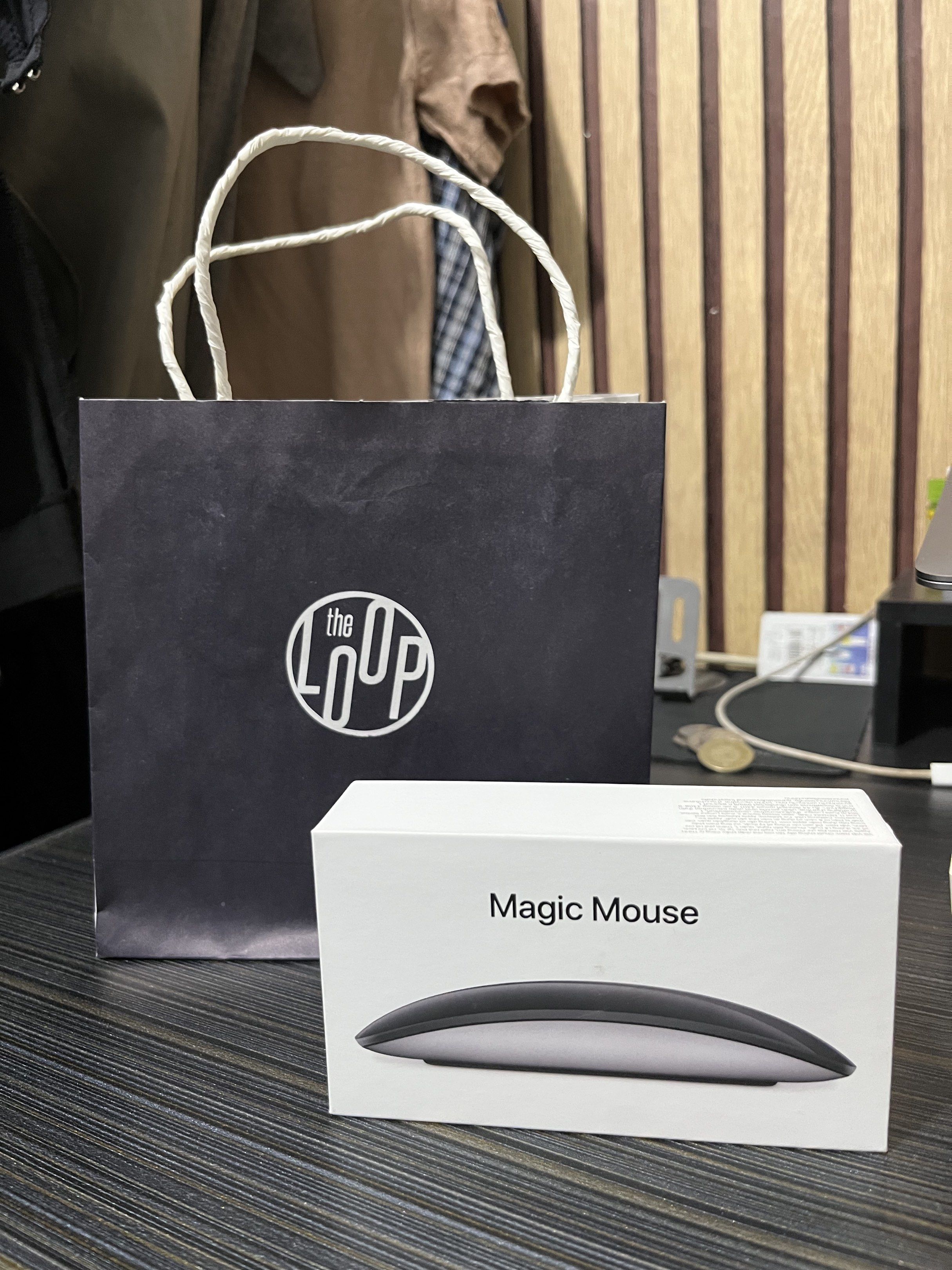 Apple Magic Mouse - Black usb c (Category: Mouse & Mousepads) located in Quezon City. Submitted by sgsofficialstore (Listing ID 1416941820, Image 2). Description: Brand new Na double ang bili namin.