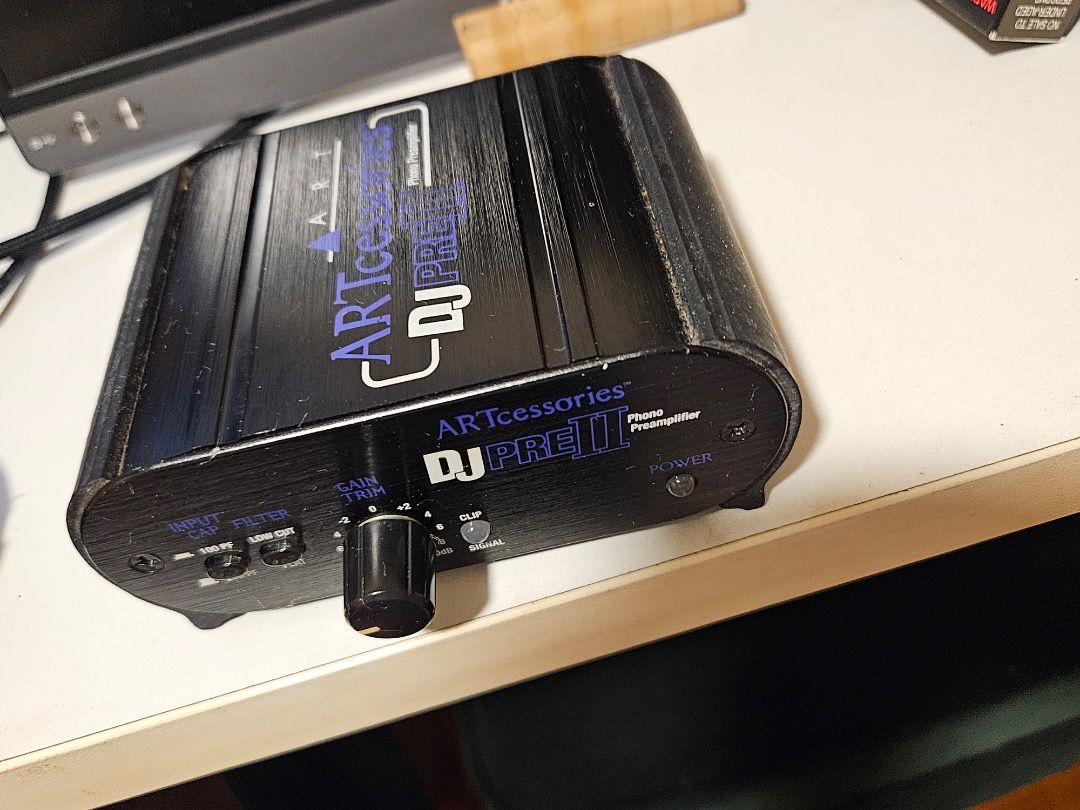 ARTcessories DJ PRE II Phono Preamp