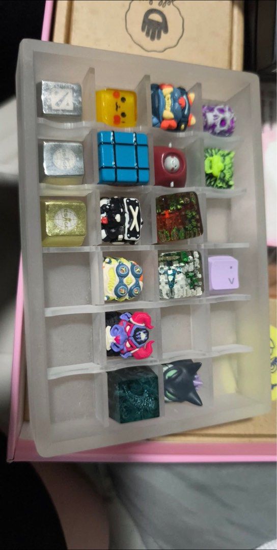 Artisan keycaps assorted (Category: Toys & Games) located in Singapore. Submitted by simplydeal91 (Listing ID 1416959354, Image 1). Description: Feel free to dm price.