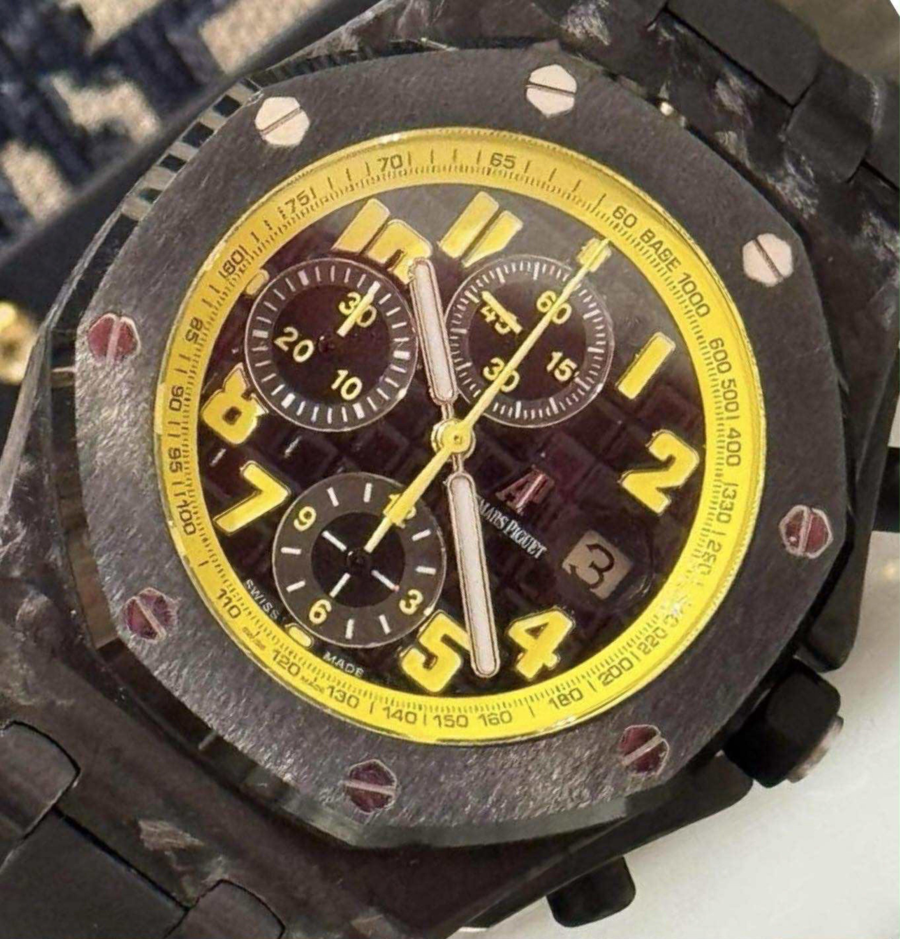 Audemars Piguet AP Royal Oak Offshore Bumblebee 42MM 26176FO on ...