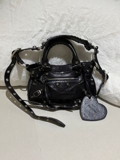 (Category: ) located in . Submitted by dansonchong (Listing ID 1416957403, Image 1). Description: .