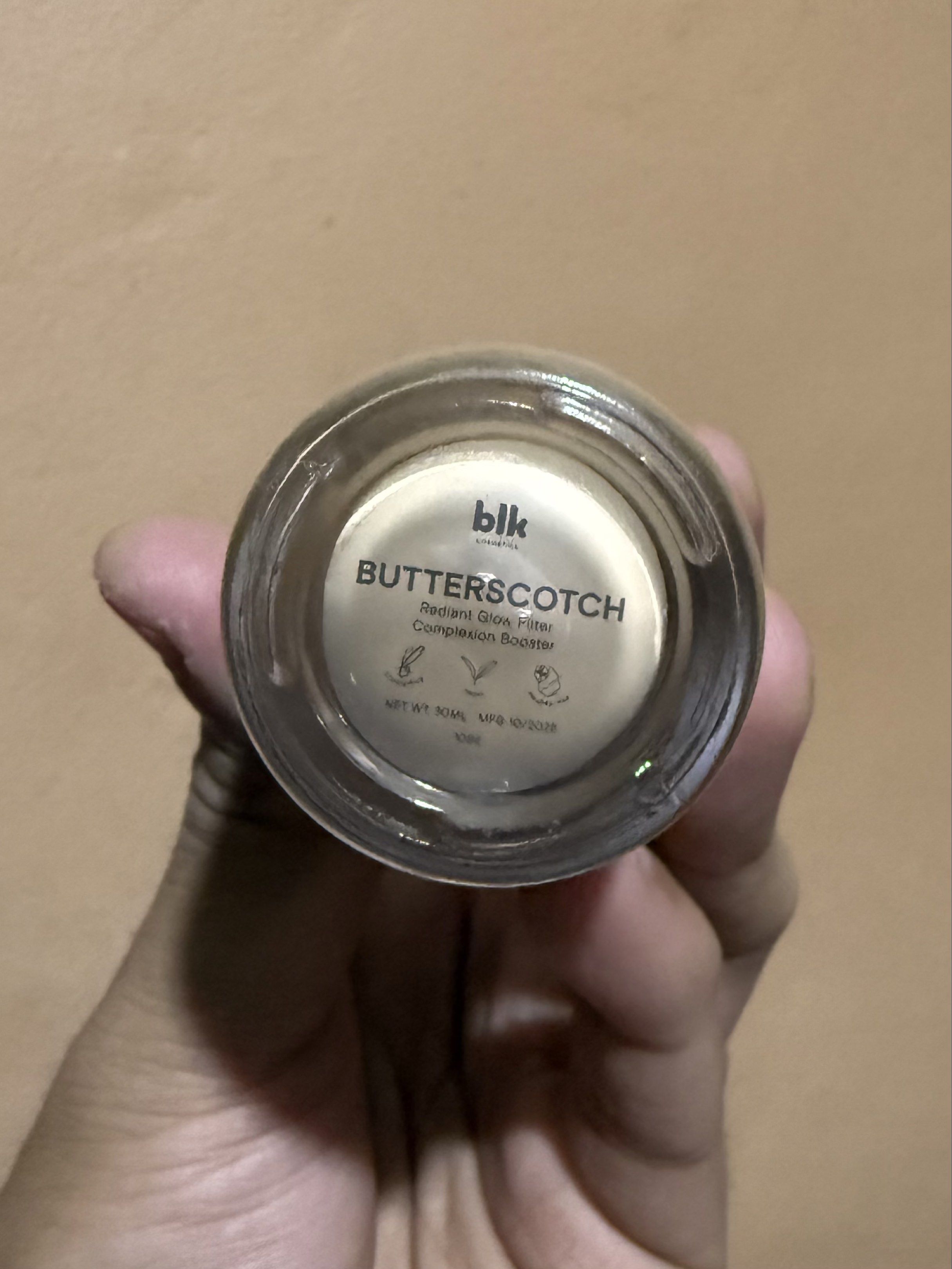 BLK Cosmetics Radiant Glow Filter - Butterscotch (Category: Makeup) located in Quezon City. Submitted by markjaredvibes (Listing ID 1416965366, Image 2). Description: - BLK Cosmetics Radiant Glow Filter in Butterscotch - Waterproof and sweat-resistant - 30ml bottle - Manufacturing date: 10/2025 - Swatched only. - Gives a radiant glow - no box RFS: not for my undertone..