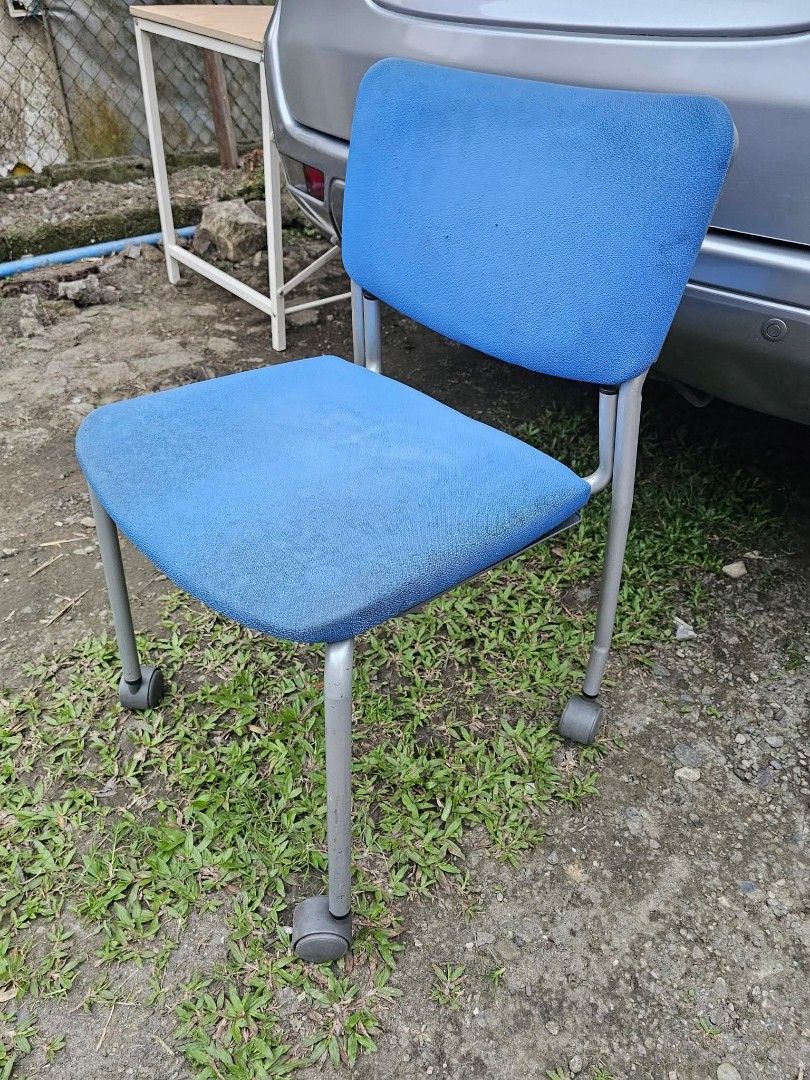 Blue Office Chair with Wheels (Category: Office Furniture & Fixtures) located in Sablan. Submitted by gongonshelley12 (Listing ID 1416919304, Image 3). Description: BAGSAK PRESYO!!! FIX PRICE 1500 ONLY... SUPER SALE!!! GCASH NOW ORIGINAL JAPAN OFFICE CHAIR / SWIVEL CHAIR ANG MAHAL NG ORIG PRICE NASA 6000+ JAPAN SURPLUS VERY COMFY UPUAN, SUPER RELAXING BAKAL MGA PAA, HEAVY DUTY IMINE NIYO TO, PROMISE SUPER GANDA LINISAN NIYO LANG PO YUNG DUMI.