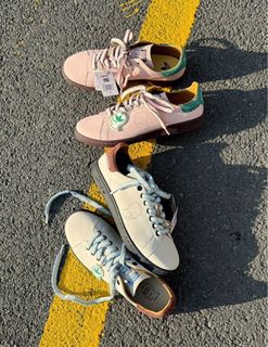(Category: ) located in . Submitted by pickplanet_sneaker_shirt (Listing ID 1417012504, Image 1). Description: .