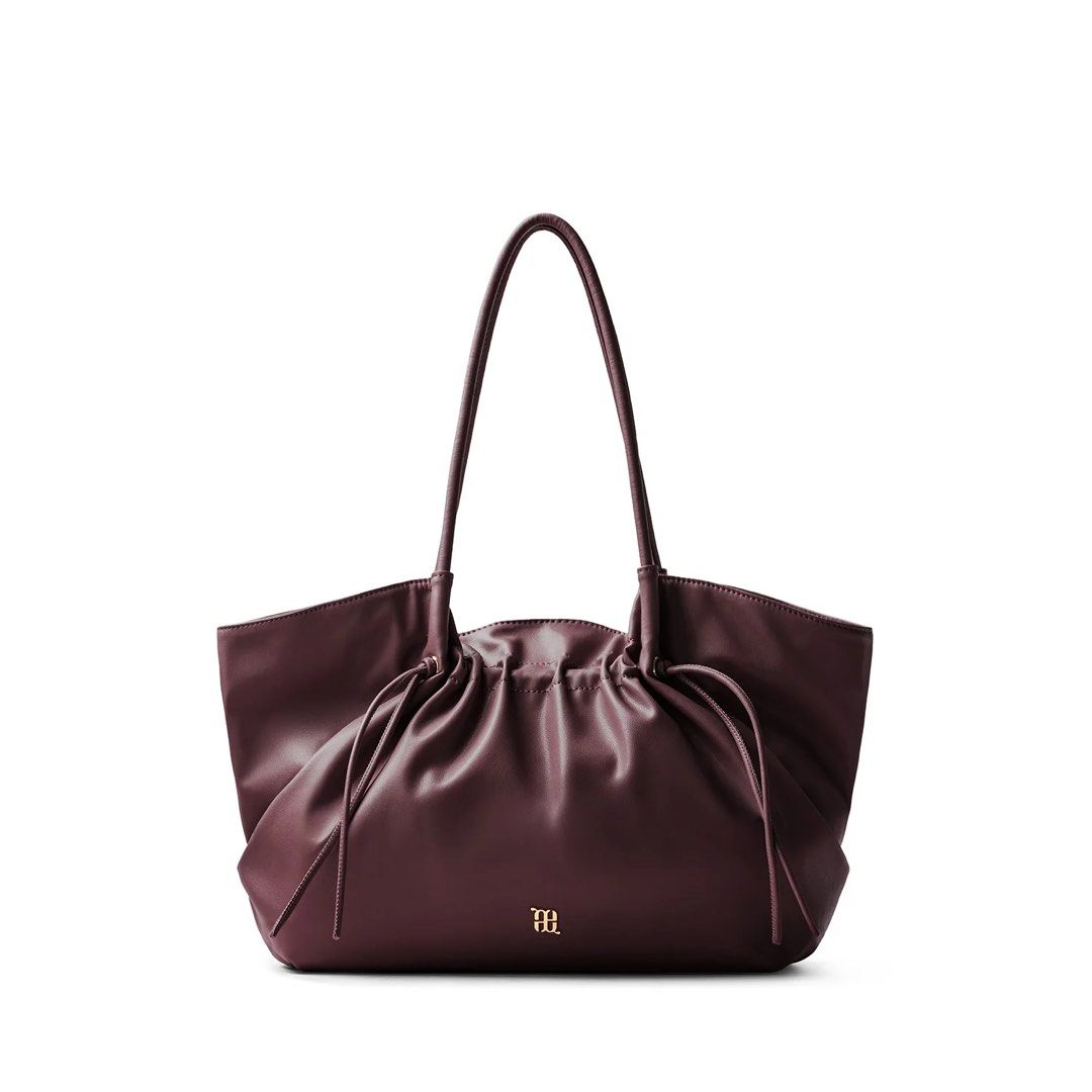 Burgundy Sometime Mini Mandu Bag (Category: Tote Bags) located in Shah Alam. Submitted by httpsales (Listing ID 1416907091, Image 1). Description: - Colour: Burgundy - Size: Mini Mandu - Like new: Used - Comes with dust bag - Bought on 4th January at Sometime physical store - Price exclude postage.