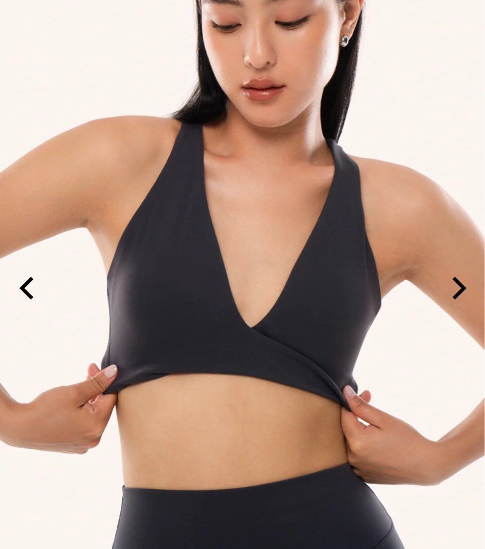 CHEAK Twist Bra in Sesame (Category: Activewear) located in Taguig. Submitted by shopmica (Listing ID 1416898147, Image 2). Description: Photo is for reference only. The shade I have is Sesame which is BLACK. No pads. Size M. RFS: too big.