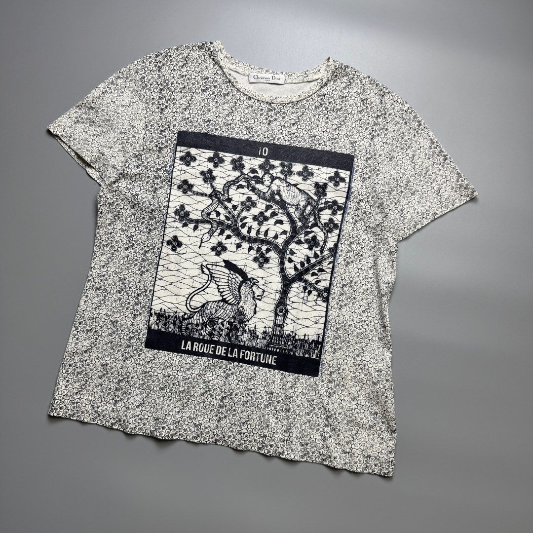 Christian Dior - AOP Graphic Print Tshirt (Category: Luxury Apparel) located in Quezon City. Submitted by japon_rose (Listing ID 1416963872, Image 3). Description: FOR SALE: Womens/ Christian Dior - AOP Graphic Print Tshirt Size: 40 on Tag Womens (Best fit Medium) Length: 25 Width: 20 Shoulder: 17 Sleeves: 7 Hem: 22 (MEASURED IT BY INCHES) 9.5/10 Overall condition In Excellent condition No issues or flaws •₱ 500.00 PLUS SHIPPING FEE!! •Quezon Cit