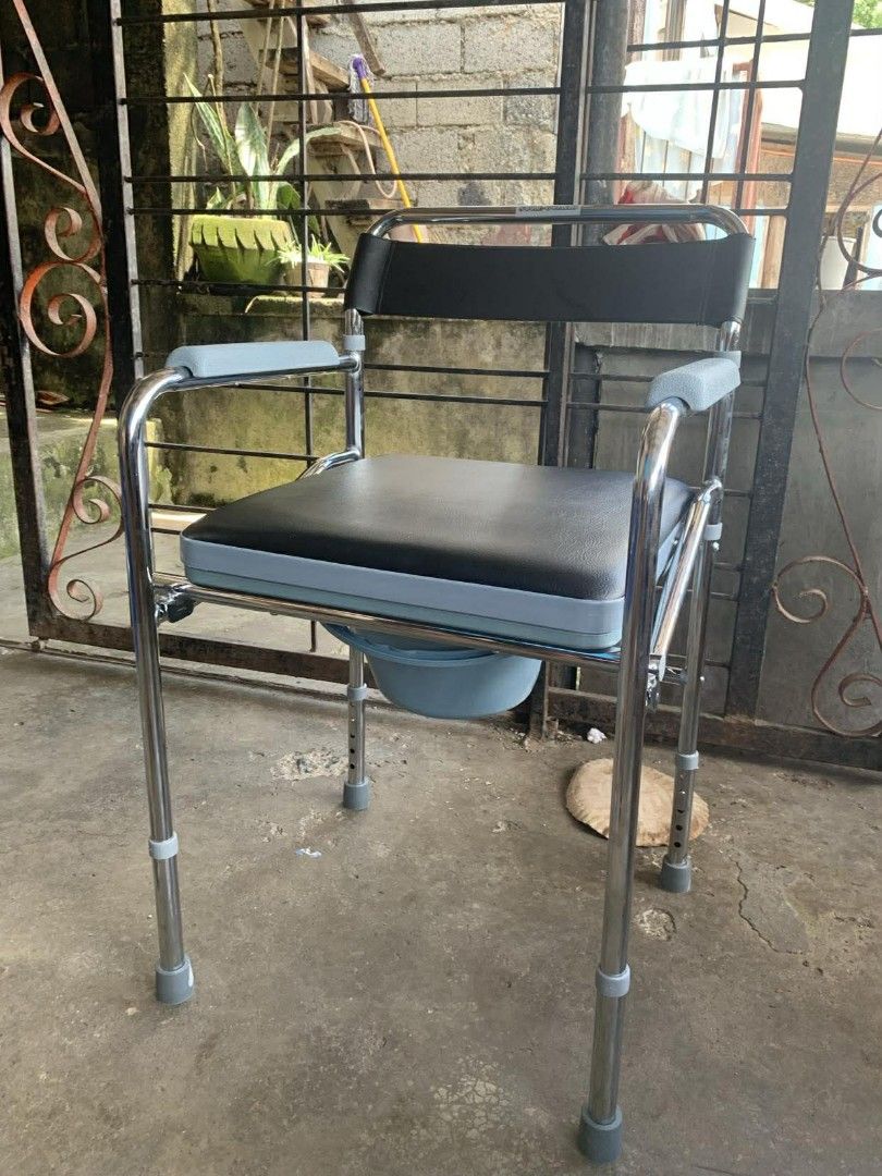 commode chair adjustable height (Category: Braces, Support & Protection) located in Manila. Submitted by joy63057743416 (Listing ID 1417024297, Image 1). Description: we accept bulk orders brandnew affordable onhand negotiable good quality and condition open for pick up and delivery high quality we also sell many medical supplies call me 09268225723 cod,gcash,bank transfer lifetime time free service.