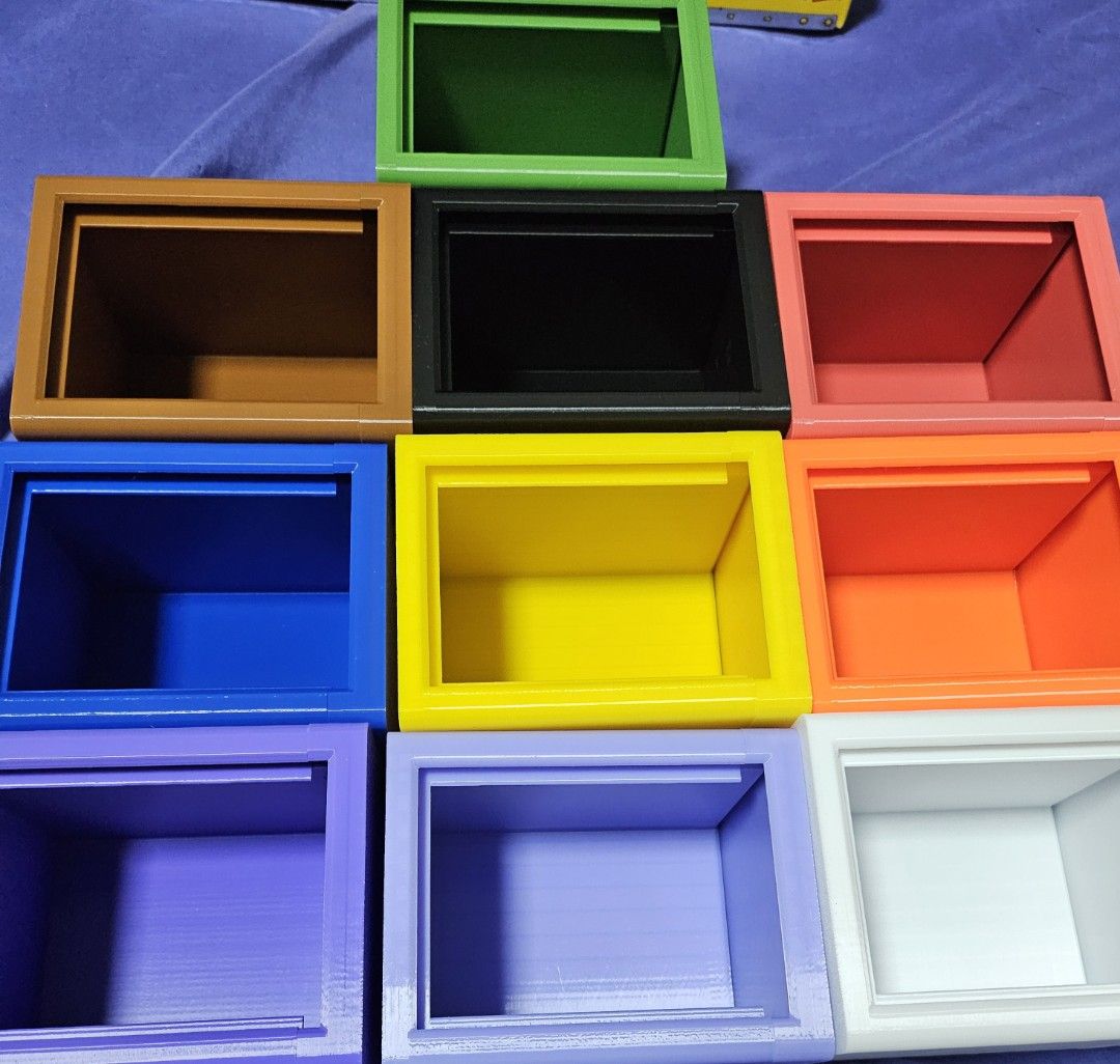 Custom TCG Deck Box Service (MTG, Riftbound, Pokemon, One Piece, Gundam, etc..) (Category: Trading Cards Accessories) located in Singapore. Submitted by hyperionxter (Listing ID 1410734645, Image 1). Description: [ Status ] Open 🌞 (last updated 1 April 2026) Card Deck Box making services. Able to mix and match colors. Able to fit 100 double sleeved cards! Dimensions(LxWxH): 8.7cm x 8.2cm x 12cm Feel free to enquire. Check our listing for custom 