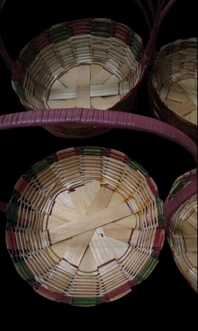 Fruit Basket For Sale (Category: Gift Baskets & Hampers) located in Mandaluyong City. Submitted by Cathcathcath (Listing ID 1236692686, Image 3). Description: Fruit Basket – Set of 6 pcs. ₱630 – Brand New 🍎 Includes 6 fruit baskets 📏 Length: 25 cm each ✨ Brand new, well-kept condition 🖼 What you see is what you get 🚚 Shipping fee not included 🙏 Thank you!.