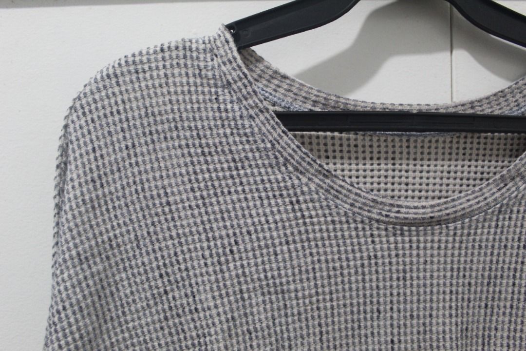 Lazy Fare Grey Waffle Long Sleeve Top (Category: Blouses) located in Paranaque City. Submitted by spunknspice (Listing ID 1416941303, Image 3). Description: ✧ Easy to wear, very comfortable ✧ Perfect for Philippine weather ✧ Lightweight material, relaxed fit ✧ All items are washed and cleaned ✧ Message for more measurements ✧ Negotiable for sure buyers! ✧ 100 pesos off for 3 purchases or more! ✧ MOD: Gcash only ✧ RFS: Decluttering.