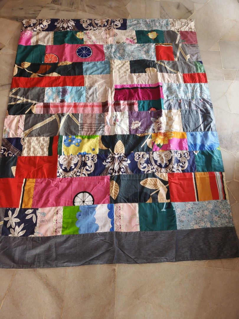 Handmade Patchwork Quilt (Category: Bedding & Towels) located in Singapore. Submitted by vic_kaidou (Listing ID 1416870434, Image 1). Description: - 100% Handmade patchwork quilt - 74*56 inch - $50.