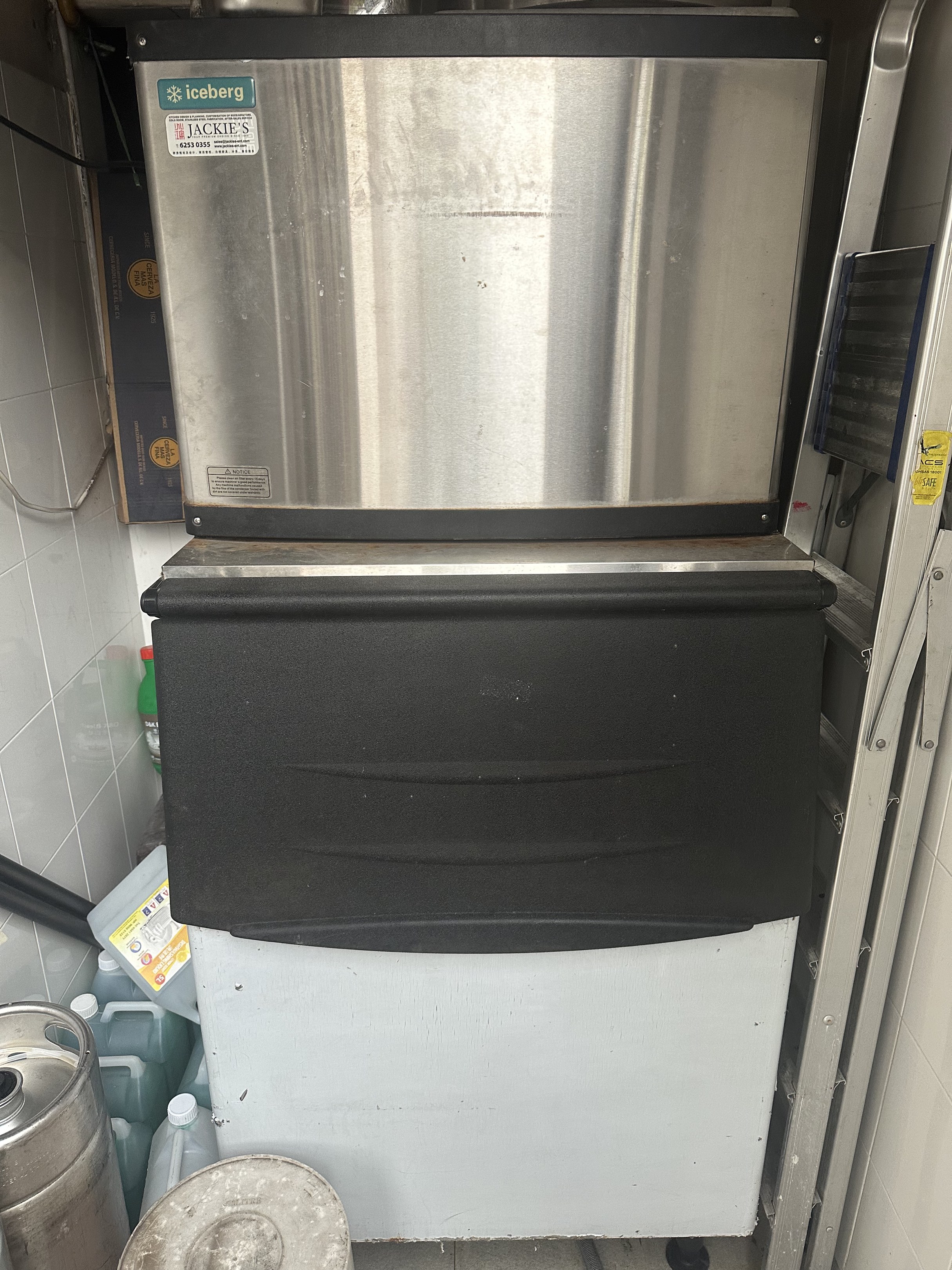 Iceberg Ice Maker - Commercial Grade, TV & Home Appliances, Kitchen ...