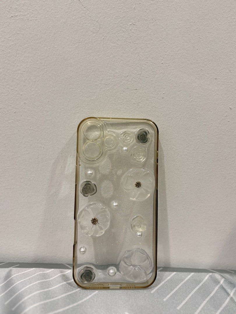 Iphone 16plus phone cases (Category: Cases & Sleeves) located in Pasig City. Submitted by hey_declutter (Listing ID 1416951476, Image 2). Description: For Sale: Iphone16plus case 100 for 2. 📍 Pasig or Manila.