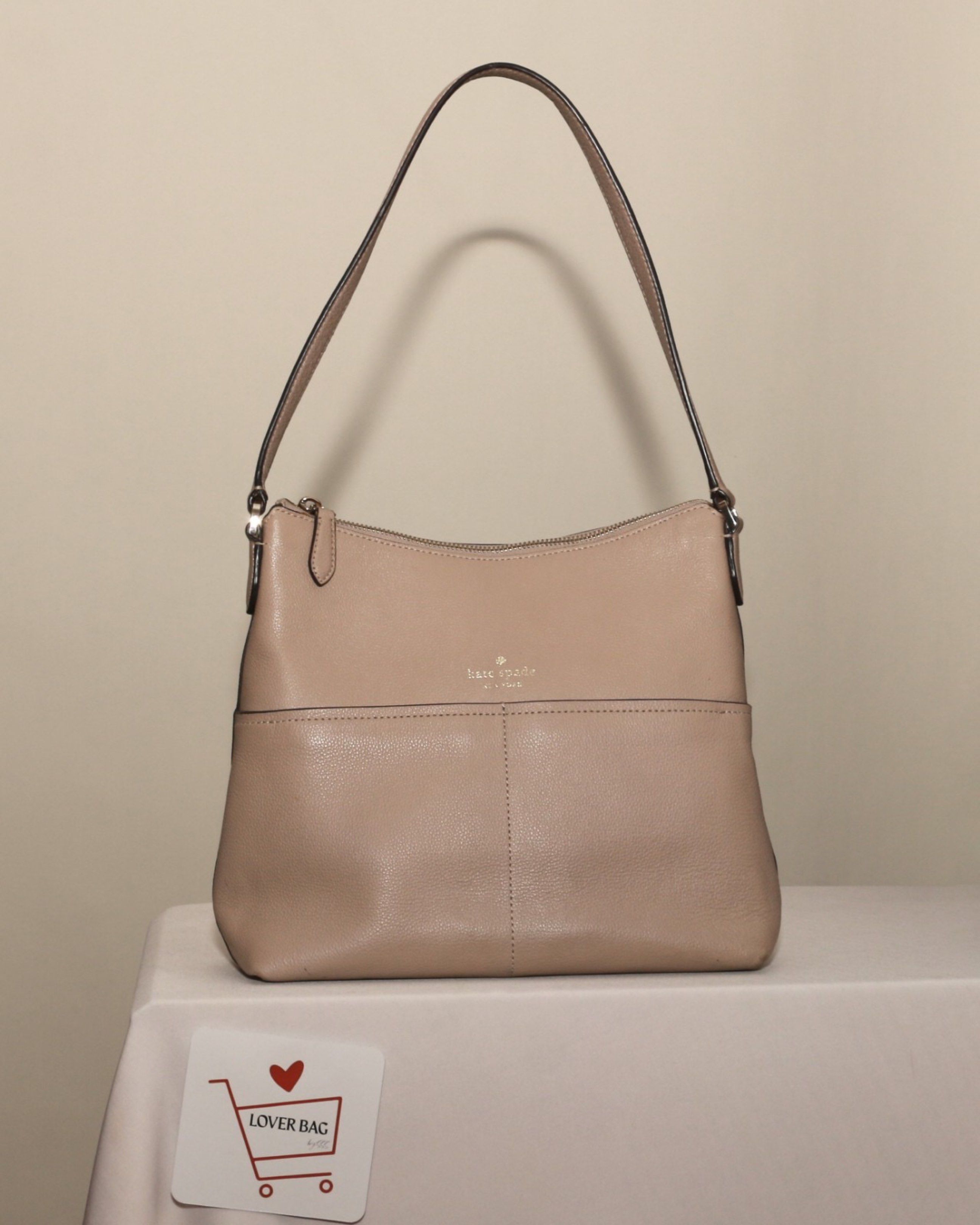 Kate Spade Pink Tote (Category: Shoulder Bags) located in Batangas. Submitted by bagrx (Listing ID 1417015139, Image 1). Description: .