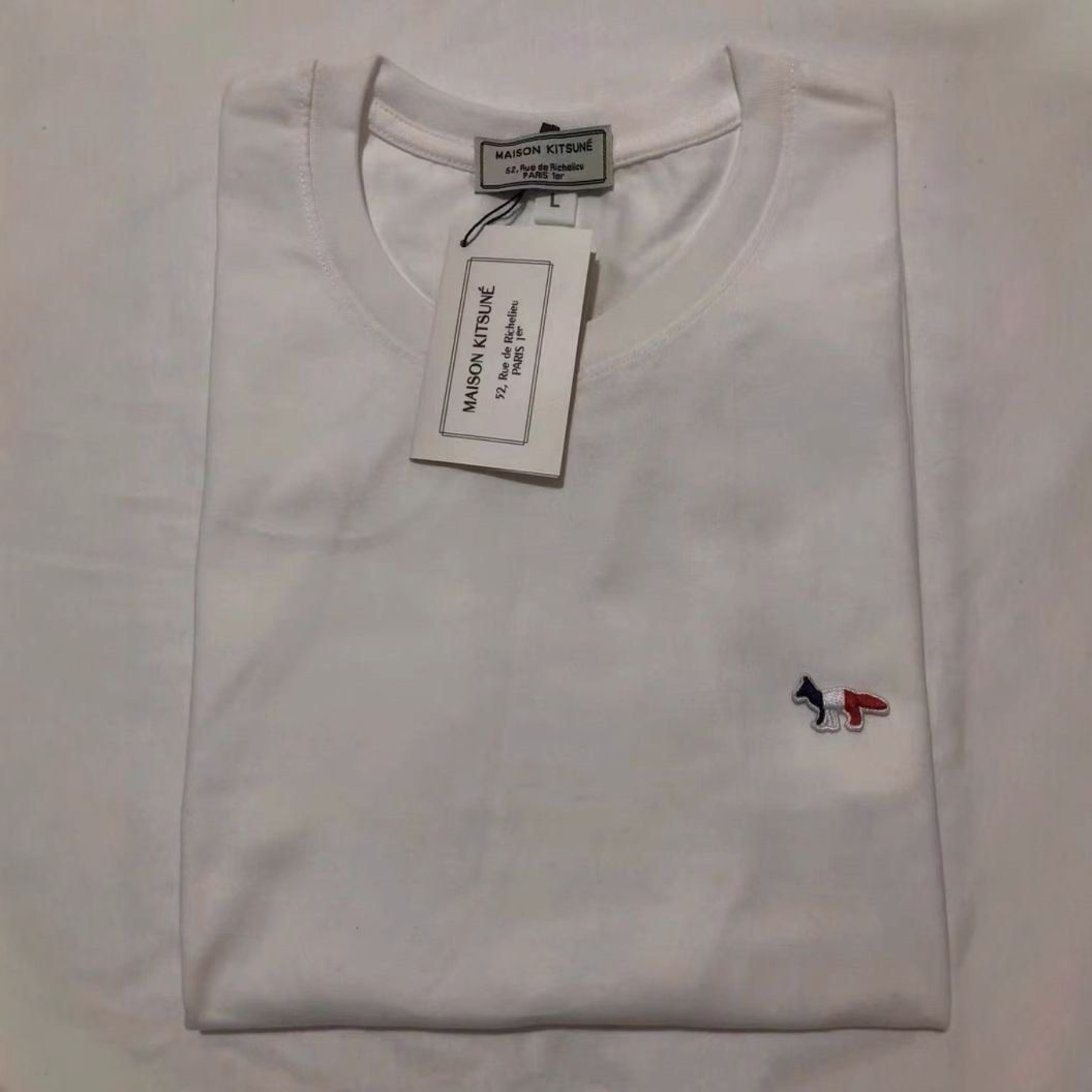 MAISON KITSUE （分類：T-shirt）位於 Hong Kong。 由 sellinggoodthings888 提交（商品編號 1416544070，圖片 3）。簡介： 。