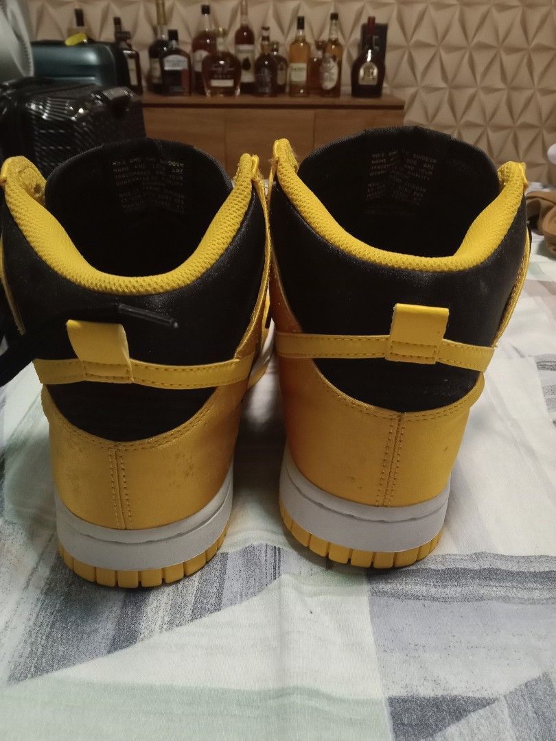 Nike Dunk High Yellow Black (Category: Sneakers) located in Marikina City. Submitted by jaebe (Listing ID 1416982661, Image 2). Description: NIKE DUNK HIGH. ALMOST NEW. SZ 7WOMEN.