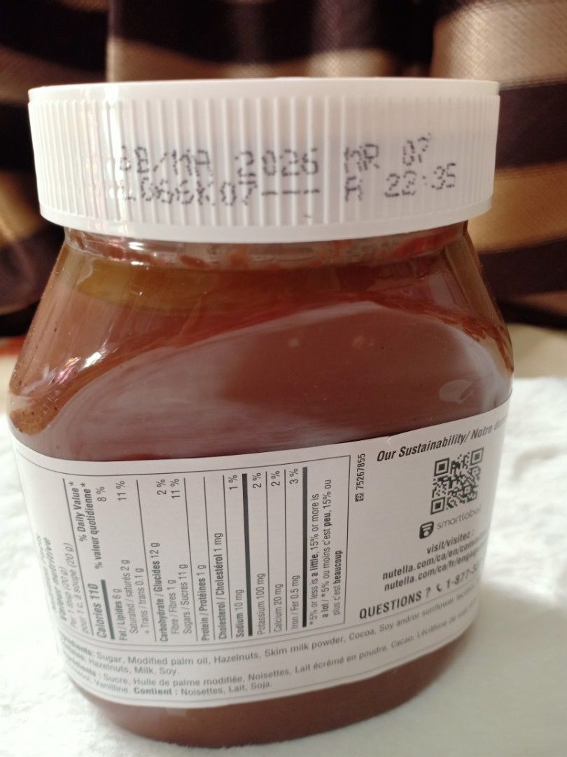 Nutella Hazelnut Spread 725g (Category: Other Food & Drinks) located in Muntinlupa City. Submitted by fabulous05 (Listing ID 1416988125, Image 2). Description: Sealed jar of Nutella hazelnut spread with cocoa. The jar contains 725g. Expiry date is March 11, 2026. Perfect for spreading on bread, pancakes, or enjoying straight from the jar. A delicious treat for breakfast or snack time..