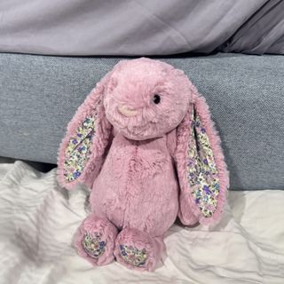 (Category: ) located in . Submitted by bloo00oo (Listing ID 1417009835, Image 1). Description: .