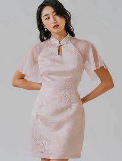 (Category: ) located in . Submitted by profashionlover (Listing ID 1416941886, Image 1). Description: .