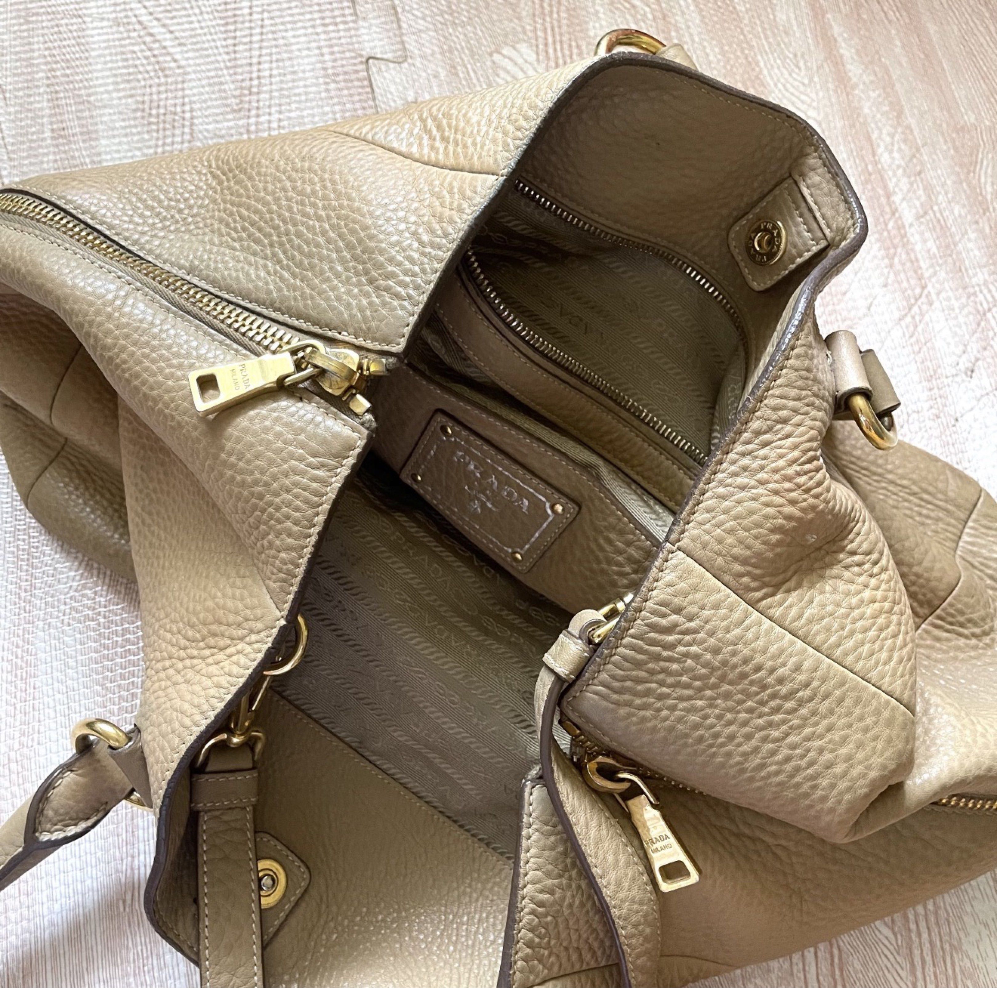 Prada Leather Handbag (Category: Luxury Bags & Wallets) located in Bacolod City. Submitted by lovedcorner (Listing ID 1417020910, Image 2). Description: Shipping from Bacolod.