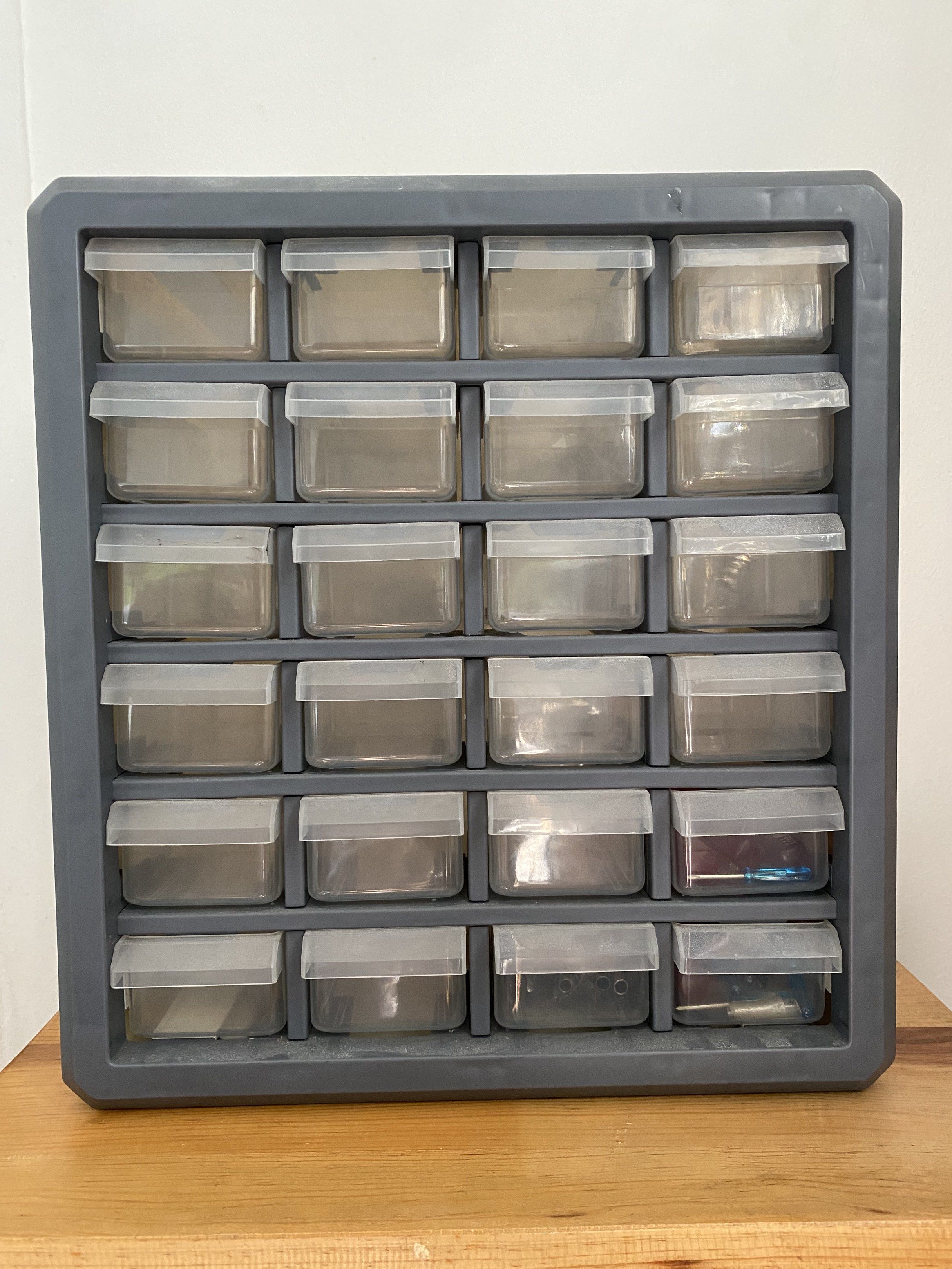Qubit Unli Cube Mini Desktop Tools Drawer by Simply Modular (Category: Storage Boxes & Baskets) located in Quezon City. Submitted by MetroDeRetro (Listing ID 1416932689, Image 1). Description: Qubit Unli Cube Mini Desktop Tools Drawer with Compartments Storage See last photo for exact measurements according to the manufacturer Note: Few dividers are missing Price listed already What u see, what you get STRICTLY NO REFUNDS / NO RETURN / NO WARRANT