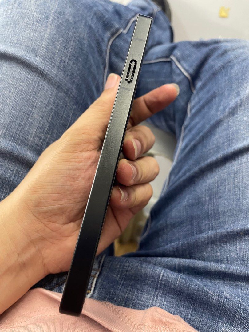 Redmagic 10pro 512gb smooth no issue (Category: Android Others) located in Manila. Submitted by samsodinia65458 (Listing ID 1417009949, Image 3). Description: Includes Charger and case Pwede swap sa iPhone.