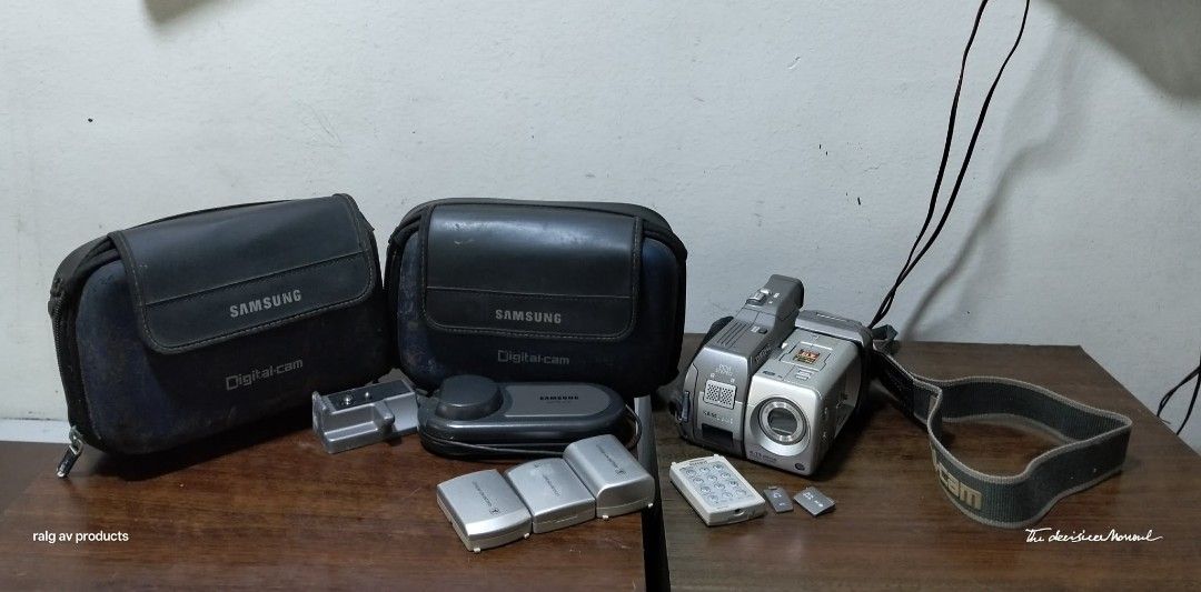 Samsung Digital Camcorder VP-D5000i (Category: Cameras) located in Bulacan. Submitted by ronald277077025 (Listing ID 1416934843, Image 1). Description: Samsung Mini DV Camcorder/Digital Camera VP-D5000i Dual Lens 220 volts power ok For restoration/collectipn Location: Sta Maria Bulacan Shipping at Buyers expense.