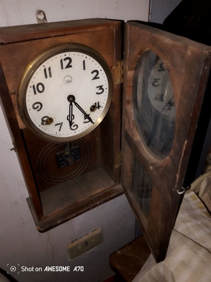Sogo Wooden Wall Clock (Category: Clocks) located in Caloocan City. Submitted by kaymatias (Listing ID 1416942790, Image 2). Description: For sale vintage wall clock Mechanical,no pendulum/key,sell as is.